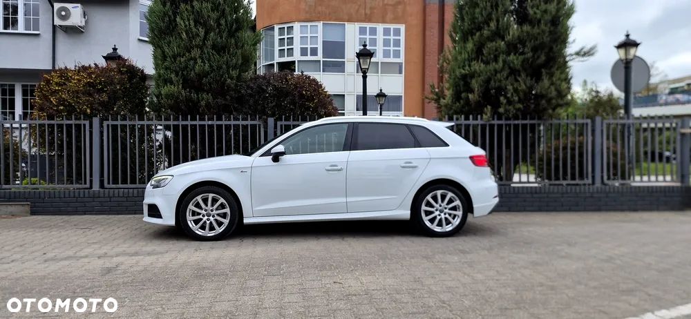 Audi A3 Sportback 2.0 TDI (clean diesel) S tronic S line Sportpaket - 3