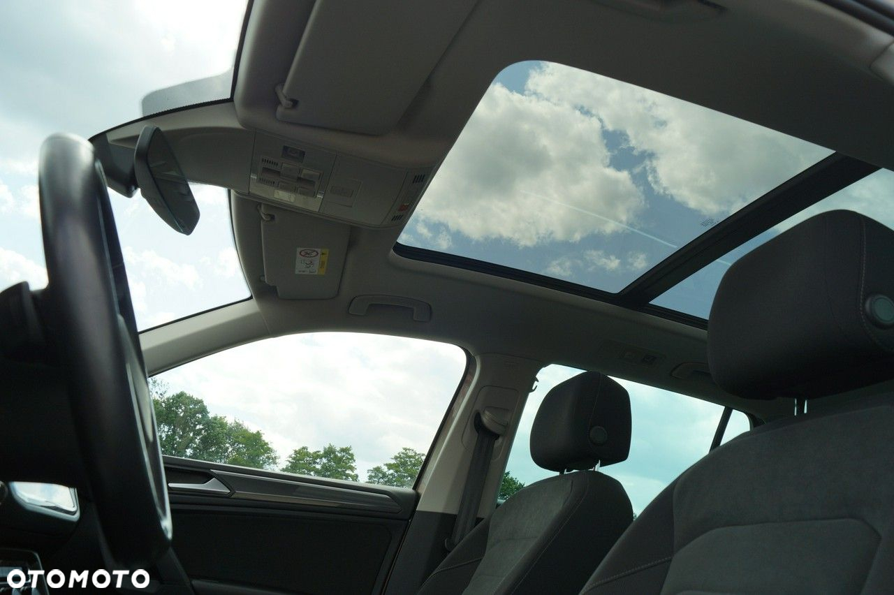Volkswagen Tiguan - 26
