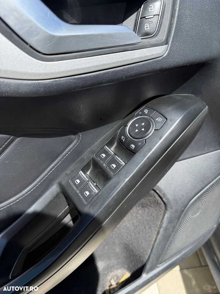 Ford Focus 1.0 EcoBoost Active - 10