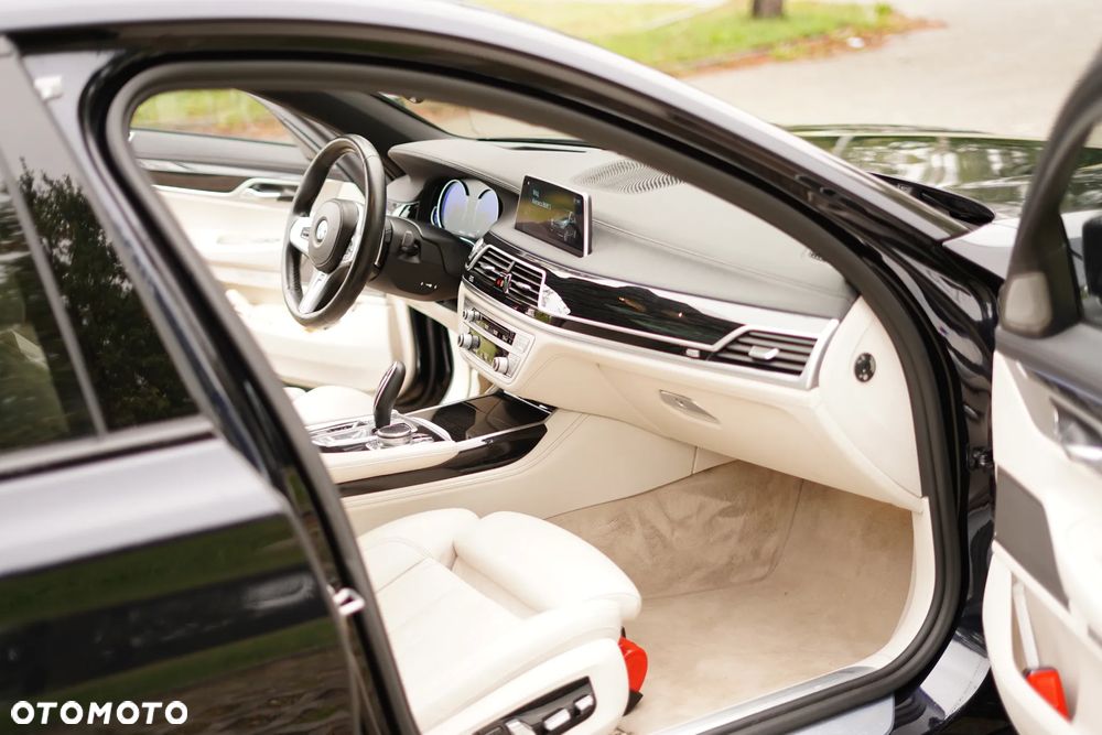 BMW Seria 7 750d xDrive - 12