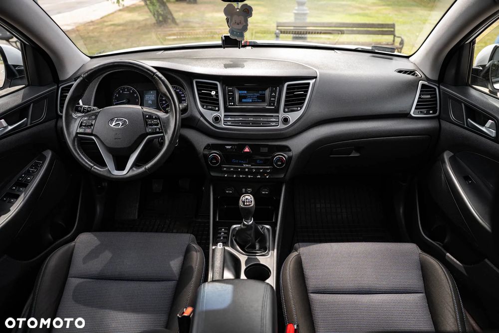 Hyundai Tucson 1.6 GDI BlueDrive Comfort 2WD - 26