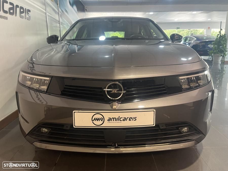 Opel Astra 1.2 T Elegance - 4