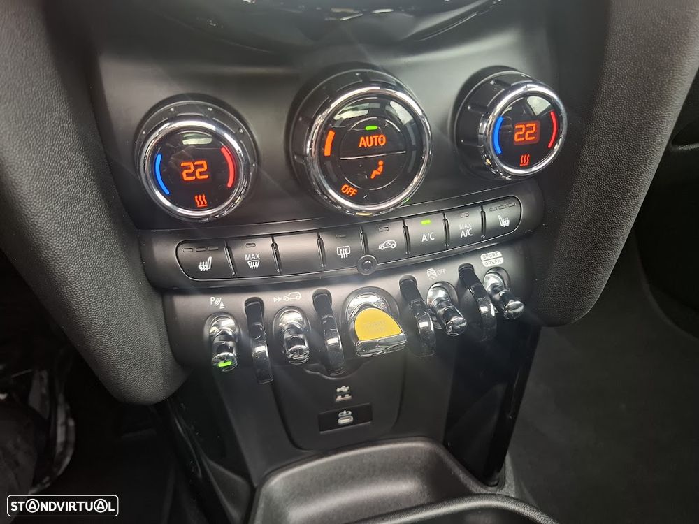 MINI 3 Portas Cooper SE Yours - 21