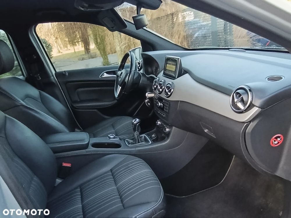 Mercedes-Benz Klasa B 180 CDI - 15