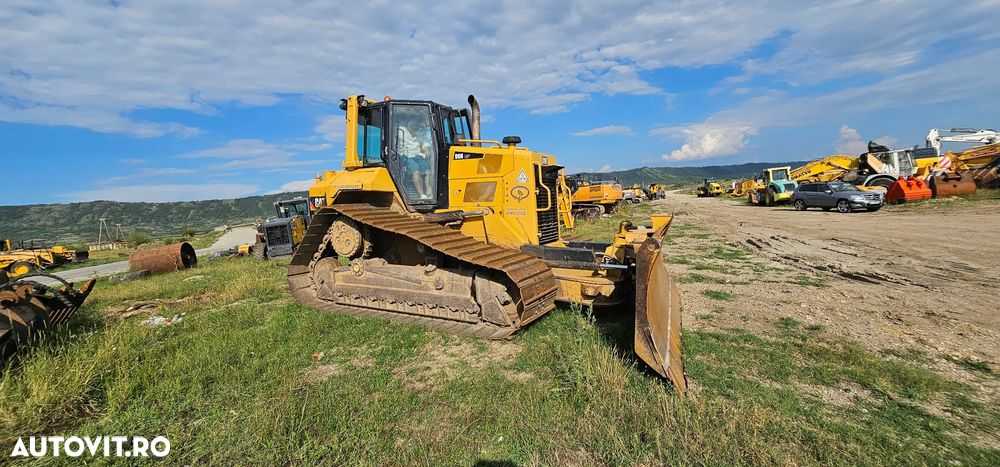 Caterpillar CAT D6N Buldozer - 2