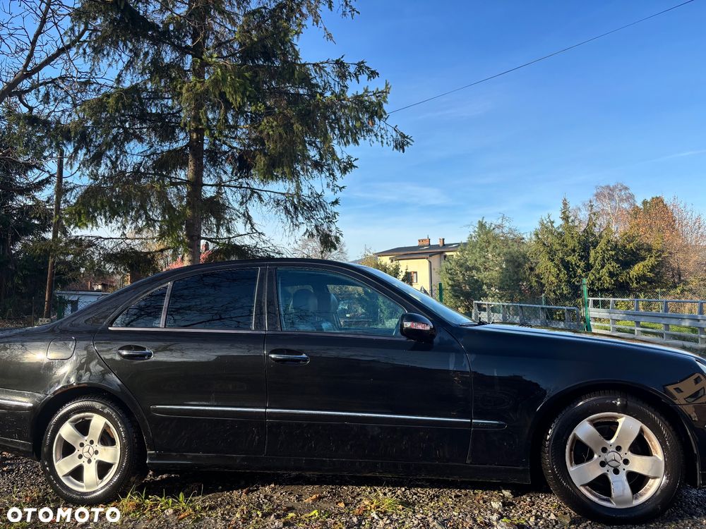 Mercedes-Benz Klasa E 320 CDI 4-Matic Avantgarde - 19