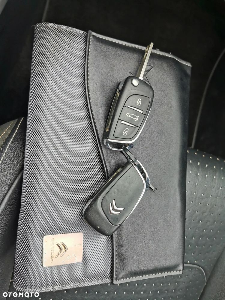 Citroën DS4 e-HDi 110 SoChic - 15