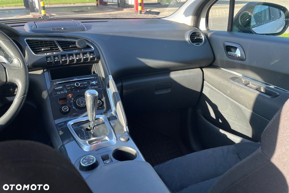 Peugeot 3008 - 11