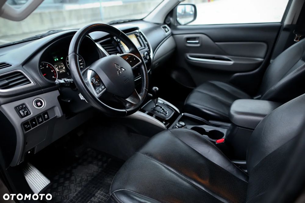 Mitsubishi L200 - 24