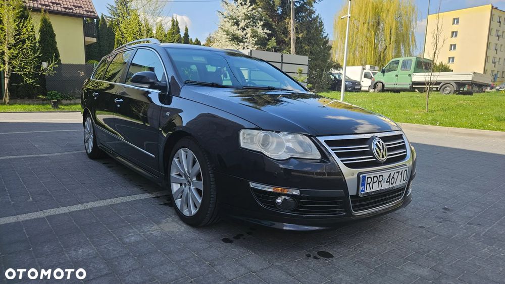 Volkswagen Passat 2.0 TDI Comfortline R-Style - 15
