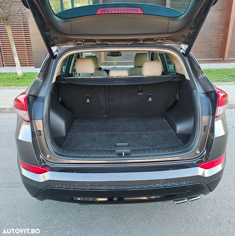 Hyundai Tucson 2.0 CRDI 4WD Automatik Premium - 19