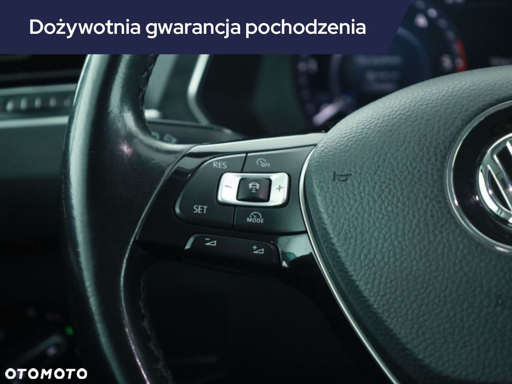 Volkswagen Tiguan - 17