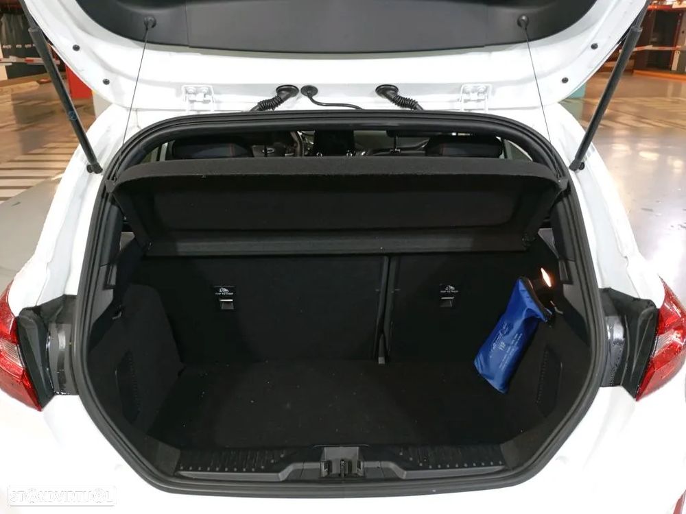 Ford Fiesta 1.0 EcoBoost MHEV ST-Line - 11