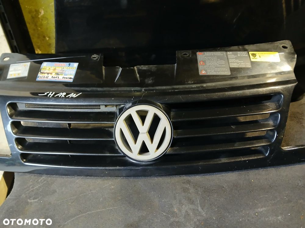 Volkswagen Sharan Grill - 3