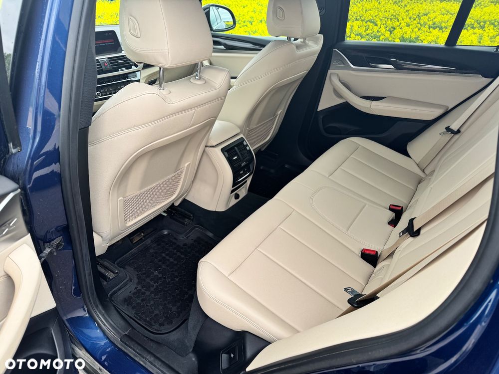 BMW X3 - 11