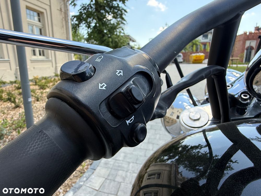 Triumph Rocket - 10