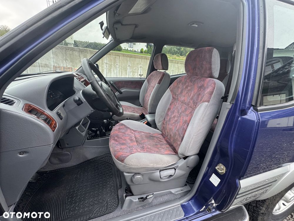Nissan Terrano - 15