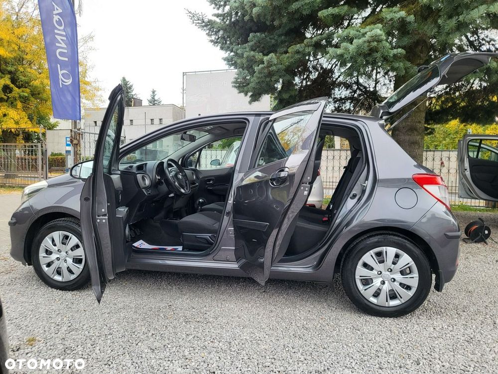 Toyota Yaris - 13