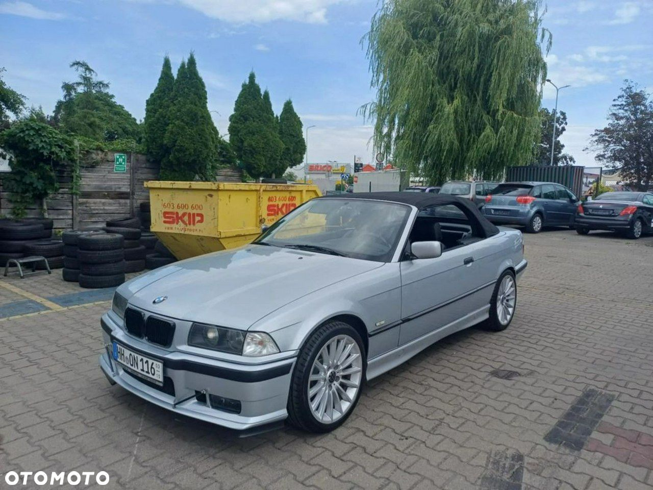BMW Seria 3 318i Cabriolet - 32