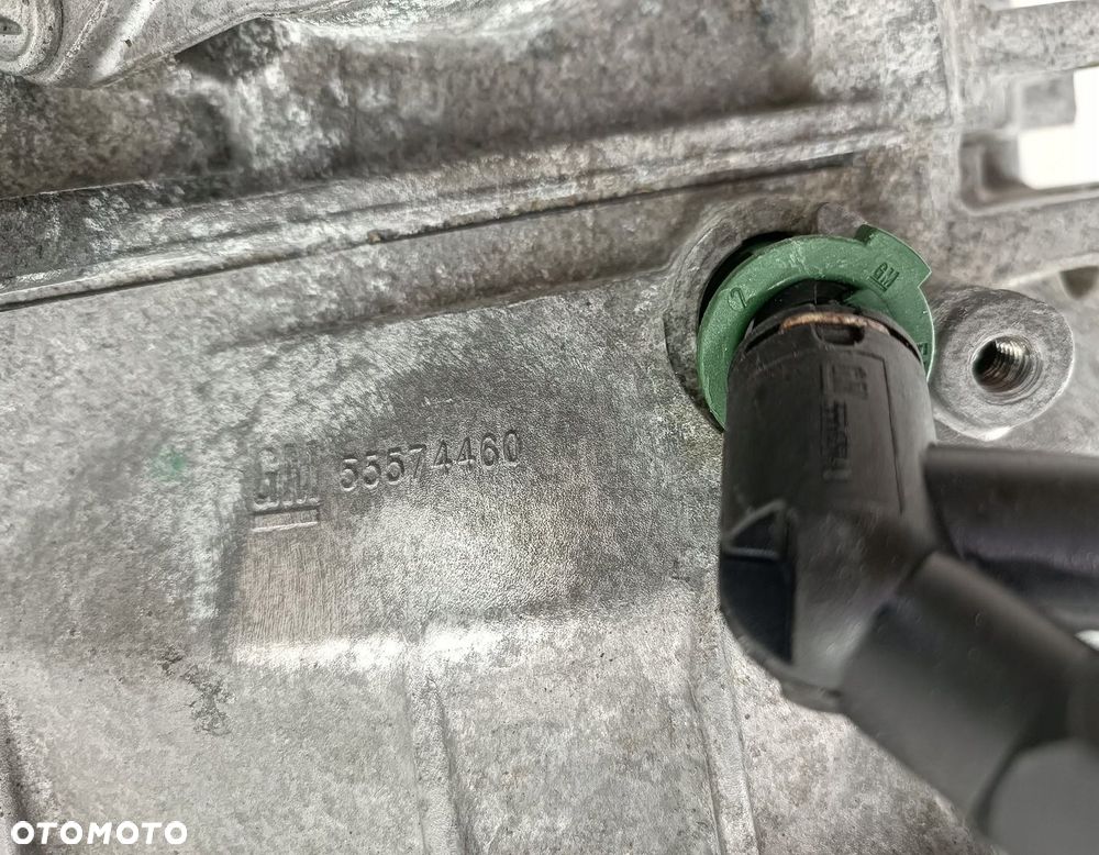 SKRZYNIA BIEGÓW MANUALNA OPEL ZAFIRA C 1.6 CDTI 55574460 F40 - 3