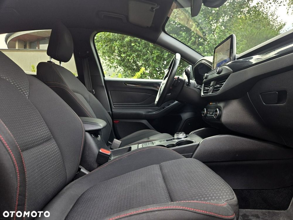 Ford Focus 1.5 EcoBoost ST-Line - 5