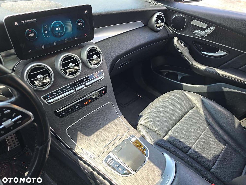 Mercedes-Benz GLC 300 4Matic 9G-TRONIC AMG Line - 6