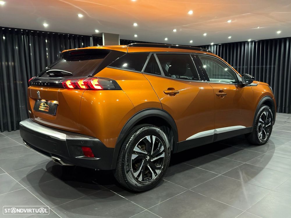 Peugeot 2008 1.2 PureTech Allure EAT8 - 8