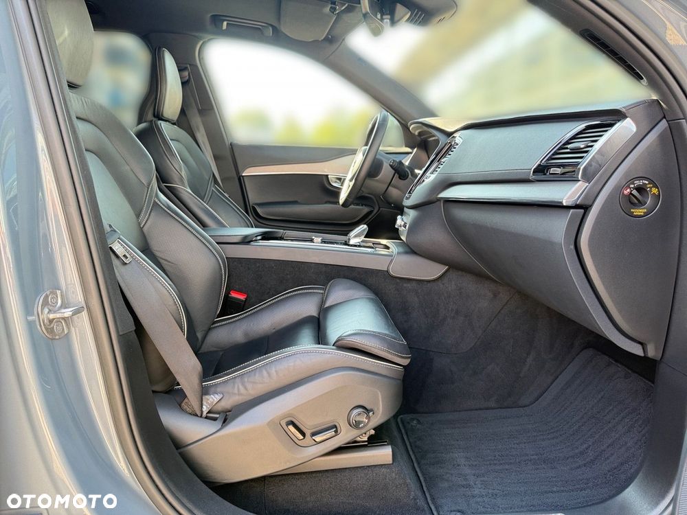 Volvo XC 90 - 28