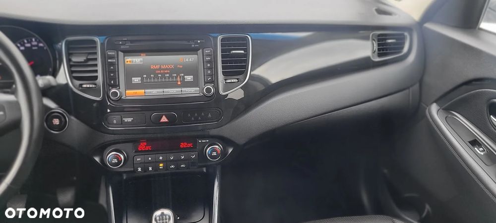 Kia Carens 1.7 CRDi 136 Fifa World Cup Edition - 17