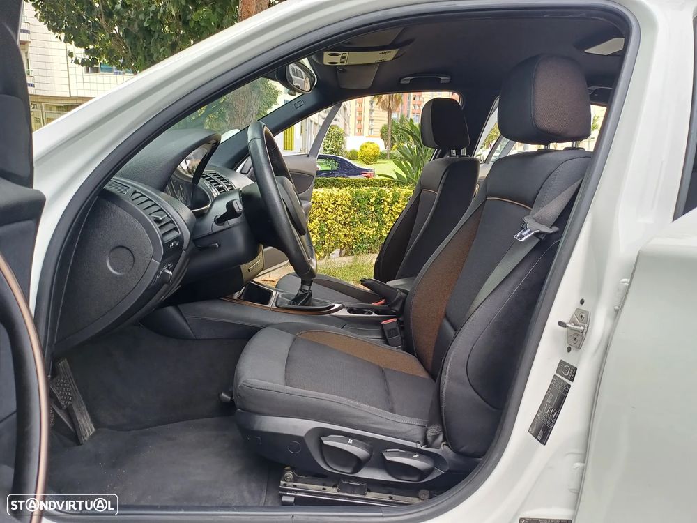 BMW 118 i Exclusive - 27