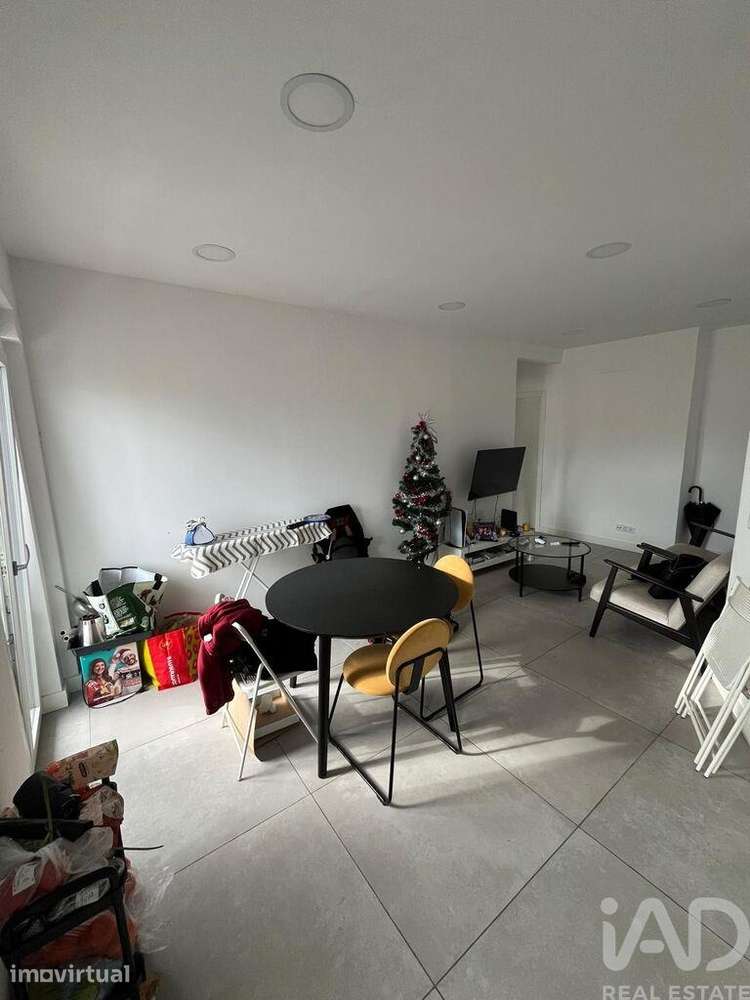 Apartamento T2 em Benfica de 55 m2 - Grande imagem: 3/9