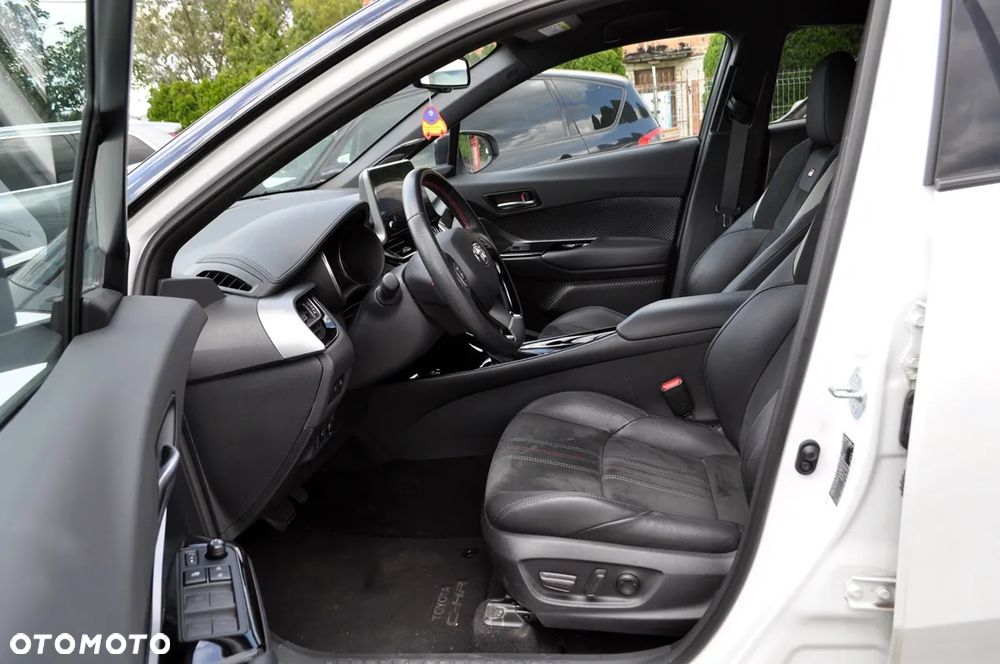 Toyota C-HR 2.0 Hybrid GR Sport - 14