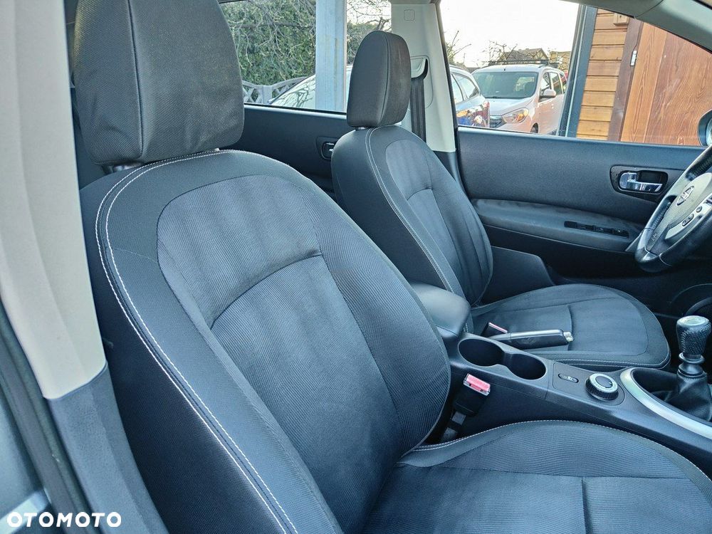 Nissan Qashqai+2 - 22