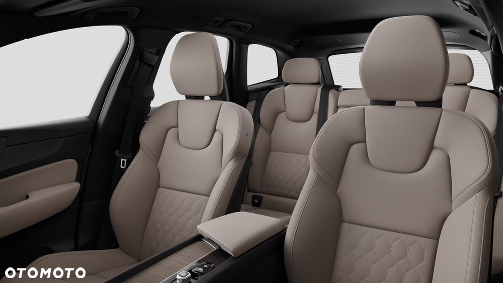 Volvo XC 60 B5 B AWD Plus Dark - 12