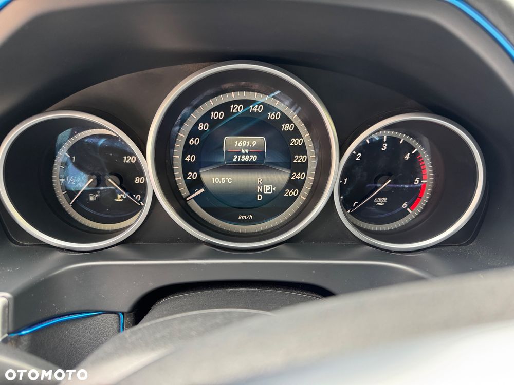 Mercedes-Benz Klasa E 200 BlueTEC 7G-TRONIC - 12