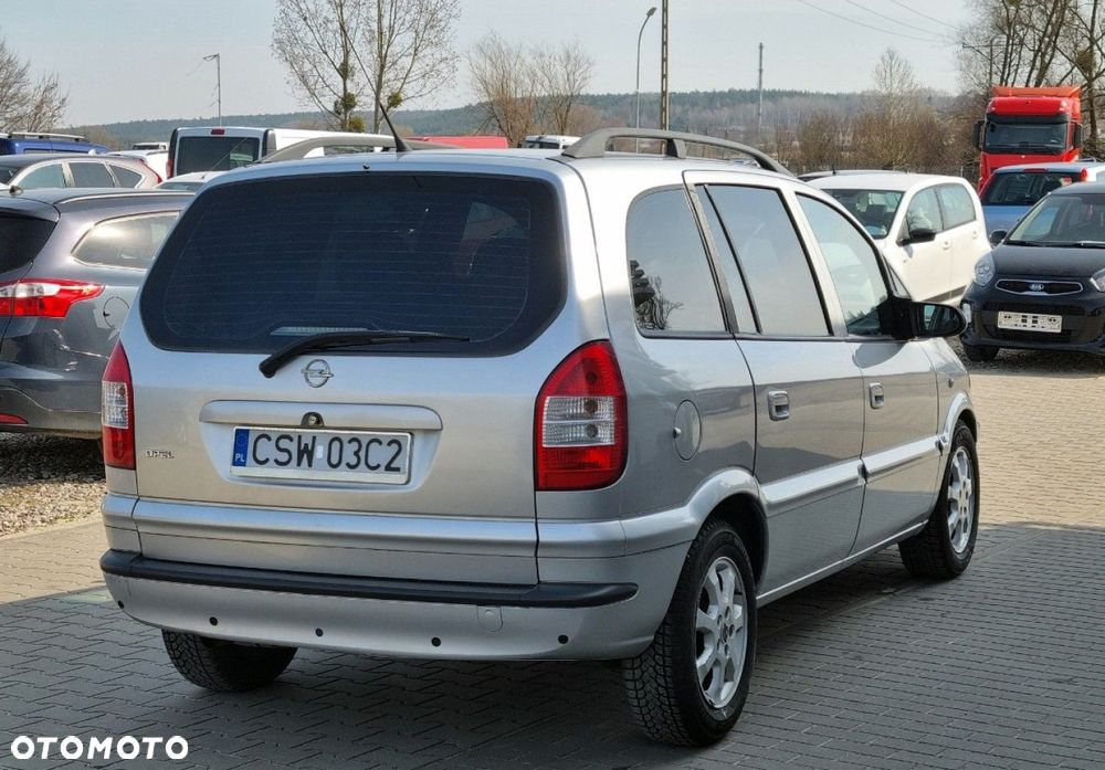 Opel Zafira - 19