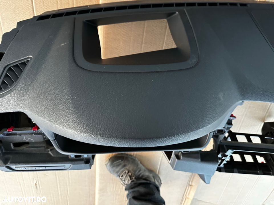 planșă bord cu sau fără hud (heads up display ) bmw seria 5 F10 F11 LCI sau fără Facelift - 2