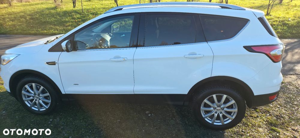 Ford Kuga - 1
