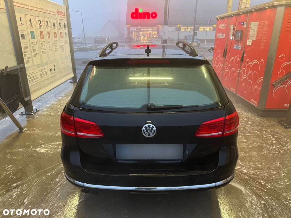 Volkswagen Passat 2.0 TDI DSG Comfortline - 4