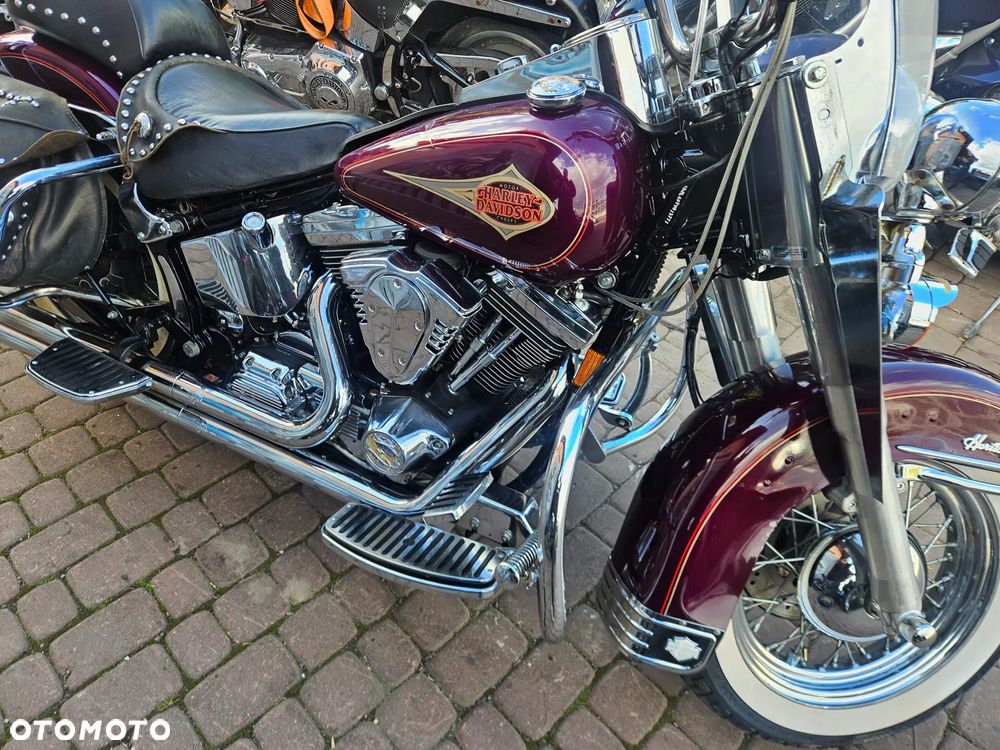 Harley-Davidson Softail Heritage Classic - 28
