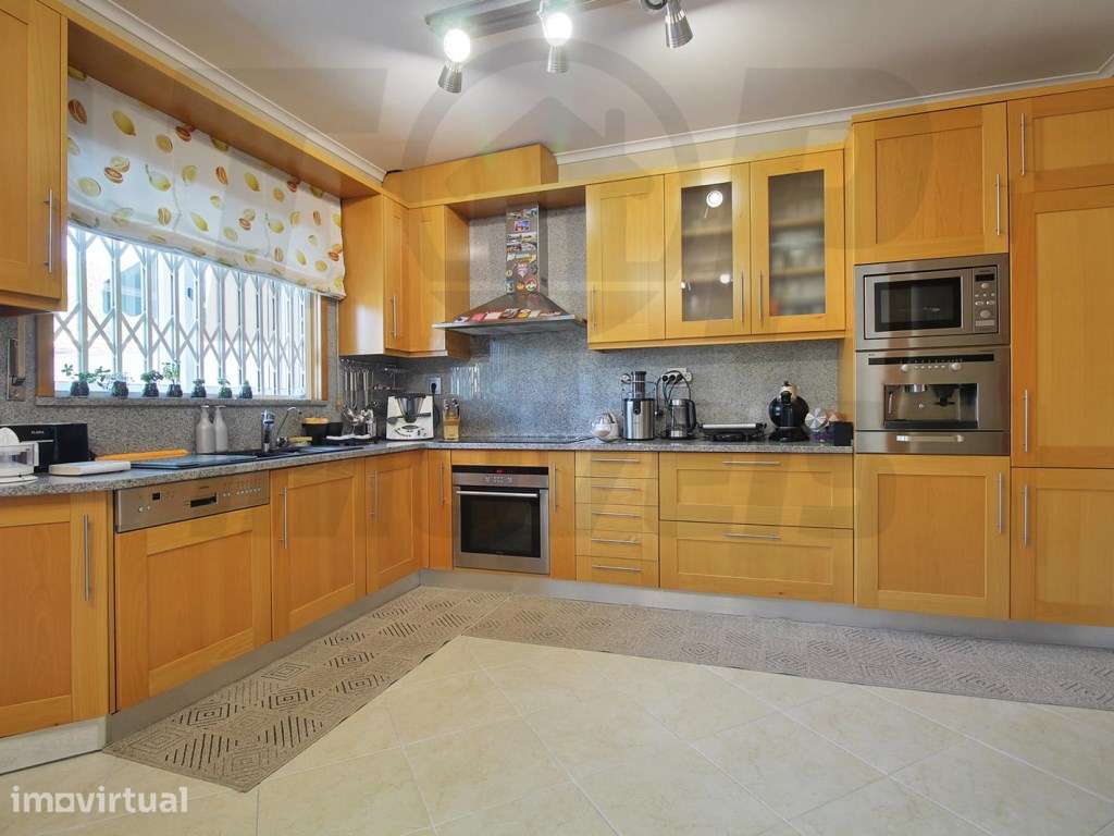 Moradia V3 + 2 - Santa Maria da Feira - 445.000€ - Grande imagem: 4/30