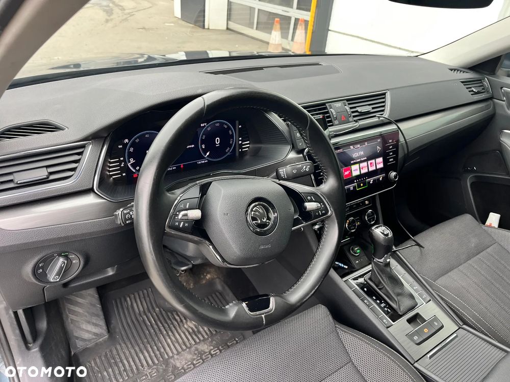 Skoda Superb 2.0 TDI SCR 4x4 Style DSG - 17