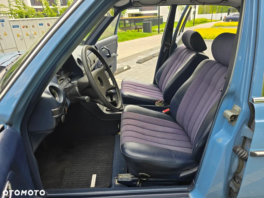 Mercedes-Benz W123 - 10