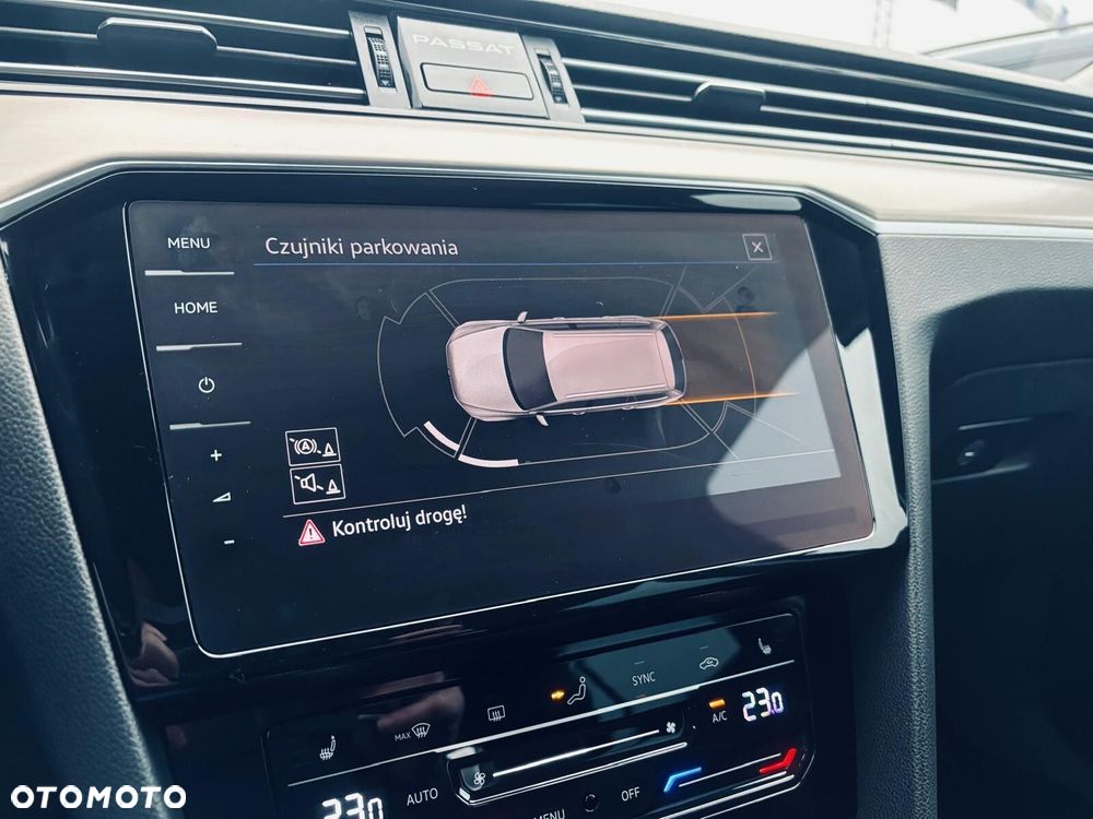 Volkswagen Passat - 31