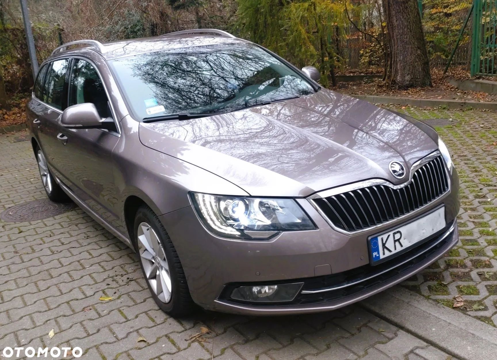 Skoda Superb 2.0 TDI Ambition DSG - 1