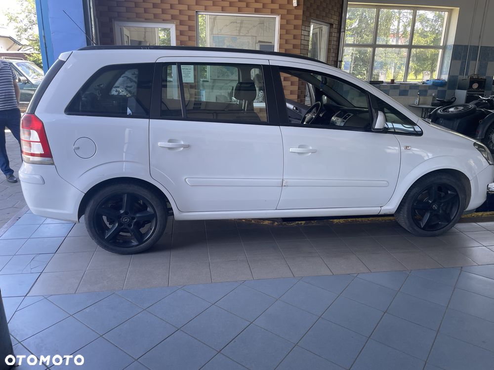 Opel Zafira - 5