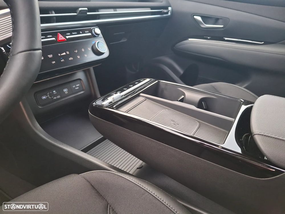Hyundai Tucson 1.6 T-GDI PHEV e-Vanguard - 23