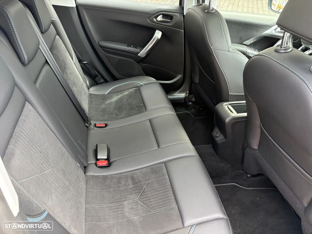 Peugeot 2008 - 6