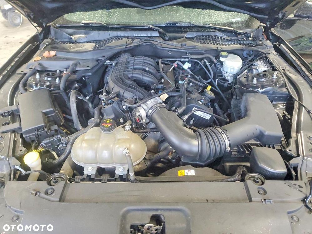 Ford Mustang 3.7 V6 - 12