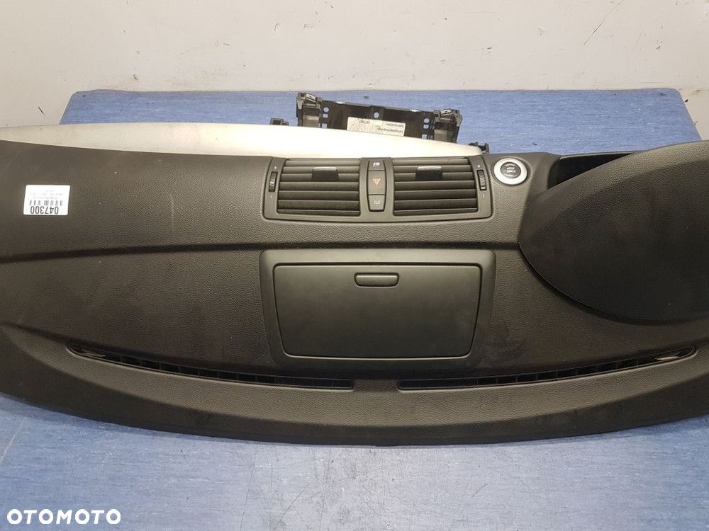 BMW 1 E81 LIFT DESKA ROZDZIELCZA - 7